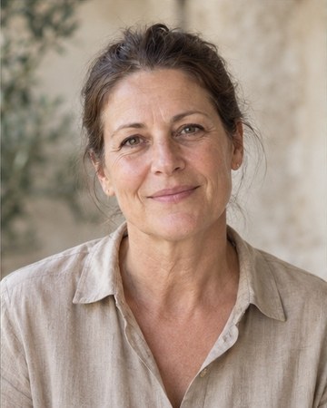 Ritratto generato del profilo dimostrativo di Anna Lombardi